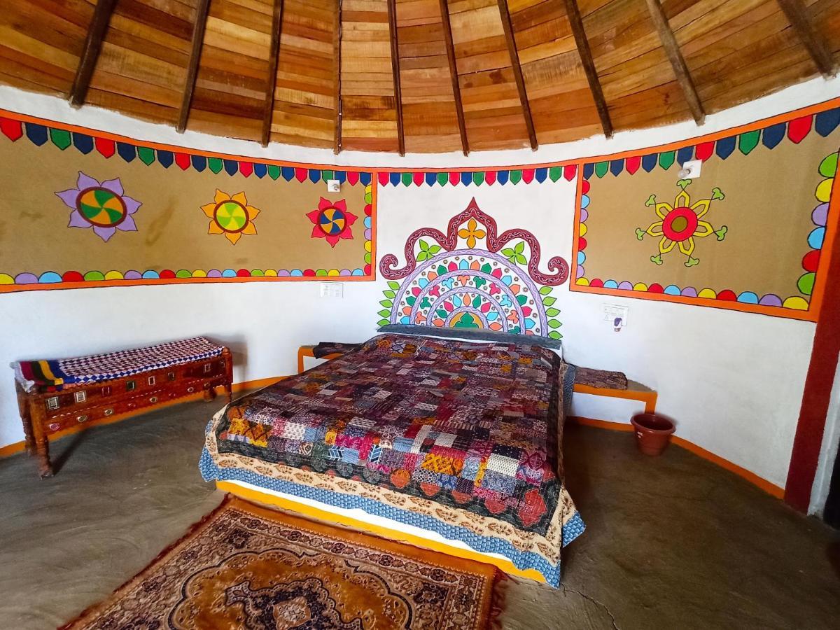 Banni Village Resort - Rann Of Kutch Bherandiāla Exterior foto
